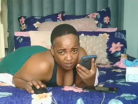 Snapshot of Amberbela chatting on 9, 12, 2024 Amberbela online show from 9, 12, 2024