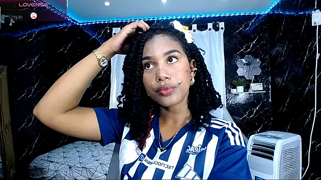 Hillary queen online show from 29, 9, 2025