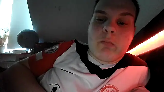 Nicolasjlhkjzl online show from 18, 4, 2026