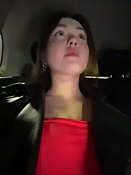 Peachy Dream online show from 16, 12, 2025