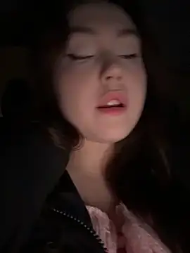 Peachy Dream online show from 18, 1, 2026