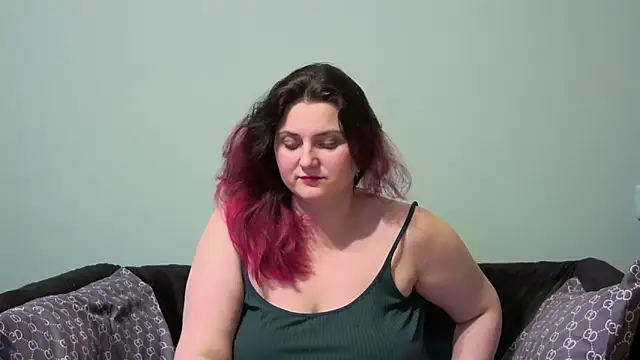 Cute Carla online show from 2, 2, 2025