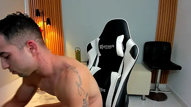 dafboy1 online show from 3, 12, 2024