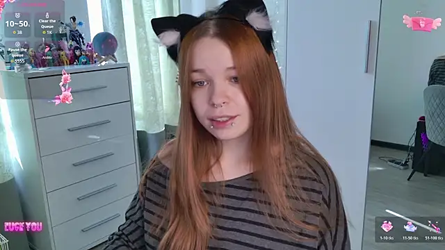 Snapshot of ValBae chatting on 2, 5, 2026 ValBae online show from 2, 5, 2026
