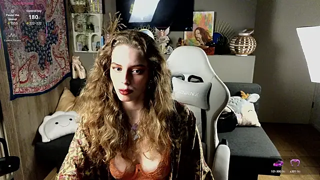 AyreenMoore online show from 22, 9, 2025