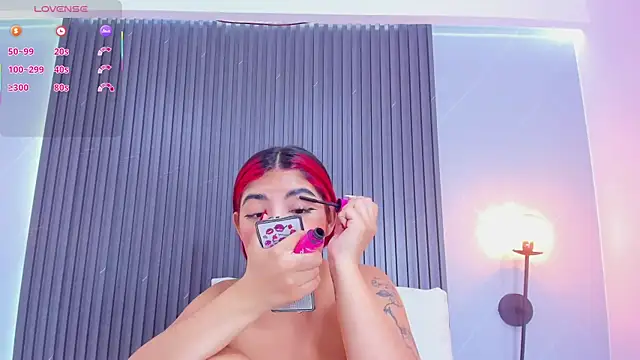 stephany roses  online show from 22, 2, 2025