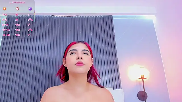 stephany roses  online show from 23, 2, 2025