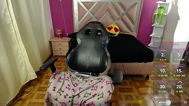 brithany smiith  online show from 8, 1, 2025