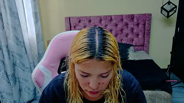 brithany smiith  online show from 7, 5, 2026