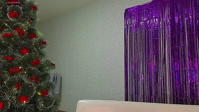 Seductive She Wolf online show from 30, 12, 2024