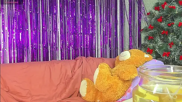 Seductive She Wolf online show from 6, 1, 2025