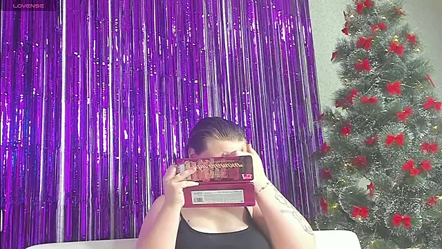 Seductive She Wolf online show from 8, 1, 2025
