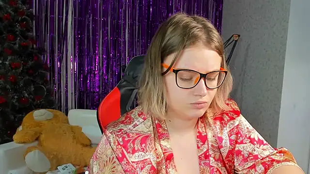 Seductive She Wolf online show from 28, 1, 2025