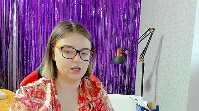 Seductive She Wolf online show from 28, 1, 2025