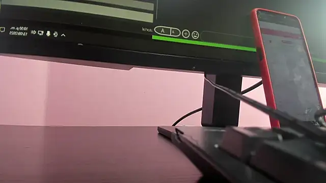 Snapshot of Sarah_Hornny chatting on 14, 9, 2025 Sarah Hornny online show from 14, 9, 2025