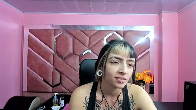 Samantha Smiith online show from 12, 9, 2025