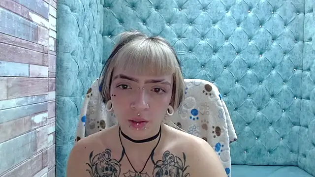 Samantha Smiith online show from 16, 10, 2025