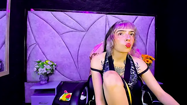 Samantha Smiith online show from 13, 5, 2026