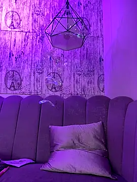 AbyThompson online show from 11, 11, 2025