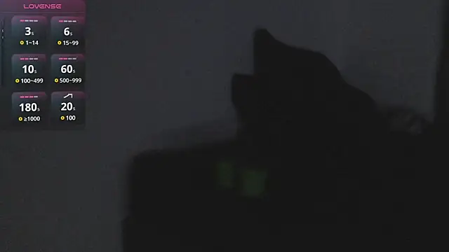 Snapshot of maxi_rogger18 chatting on 21, 12, 2024 maxi rogger18 online show from 21, 12, 2024