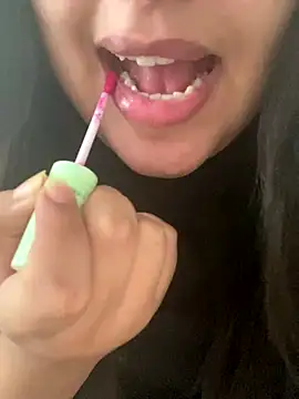 yassminsexy22 online show from 23, 9, 2025