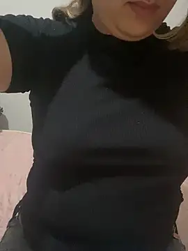 yassminsexy22 online show from 11, 3, 2026