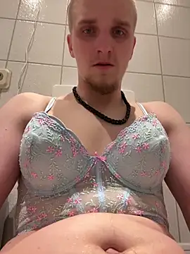 Snapshot of Michaela1222 chatting on 14, 4, 2026 Michaela1222 online show from 14, 4, 2026