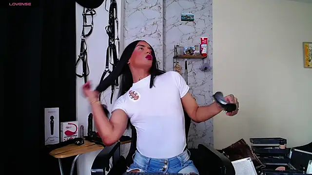 Snapshot of akinoro_ chatting on 1, 4, 2026 akinoro online show from 1, 4, 2026