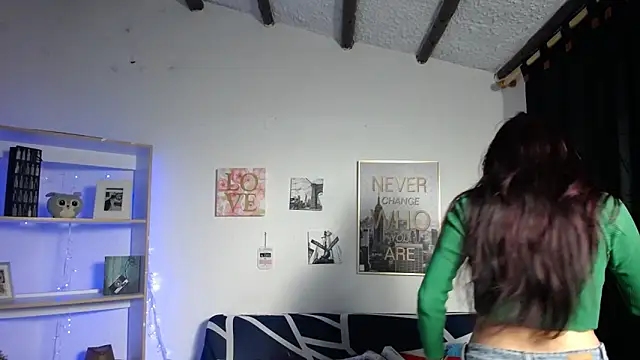 Snapshot of Sian__1 chatting on 16, 12, 2024 Sian 1 online show from 16, 12, 2024