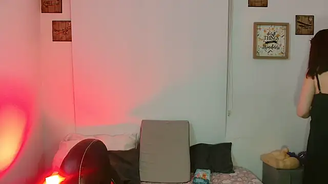 catalinamommyx online show from 28, 9, 2025