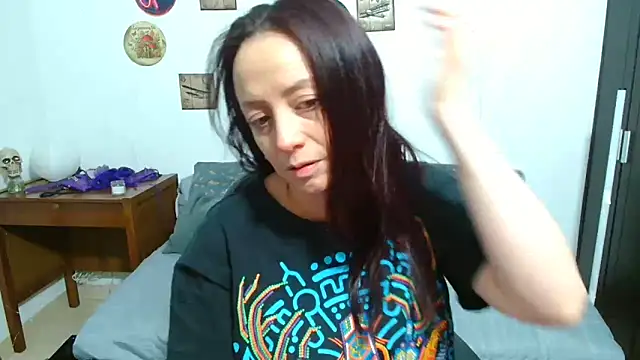 catalinamommyx online show from 19, 6, 2026