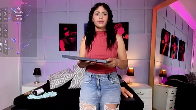 Snapshot of Elizabeth_Santos chatting on 27, 11, 2025 Elizabeth Santos online show from 27, 11, 2025