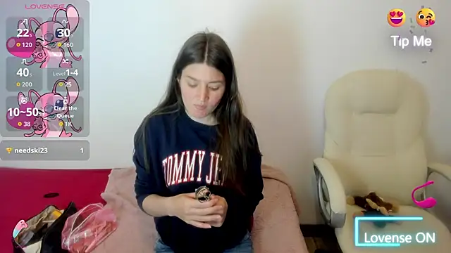 Tesa cute online show from 29, 9, 2025