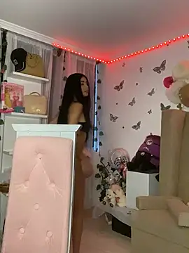 lina pink online show from 23, 1, 2025