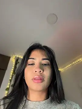 lina pink online show from 24, 4, 2026