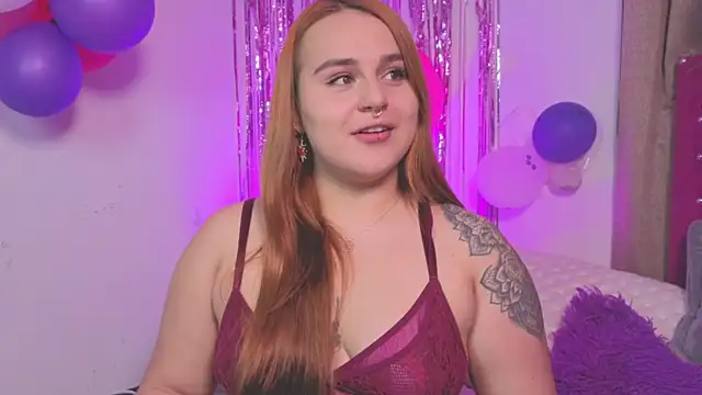 Snapshot of evy_orange1 chatting on 19, 9, 2025 evy orange1 online show from 19, 9, 2025