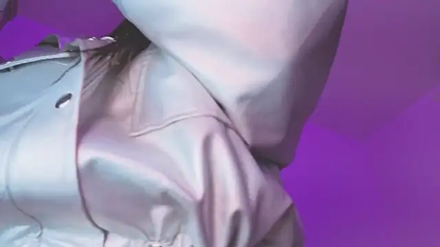 Snapshot of evy_orange1 chatting on 11, 10, 2025 evy orange1 online show from 11, 10, 2025