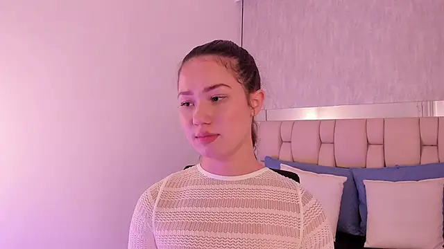 Roxie-Summers11 online show from 21, 1, 2025