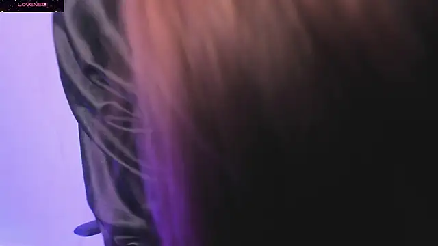 Roxie-Summers11 online show from 8, 2, 2025