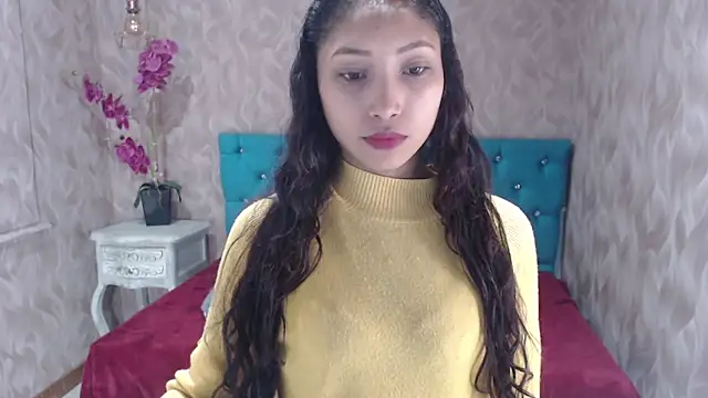 MadelineDoll online show from 6, 3, 2025