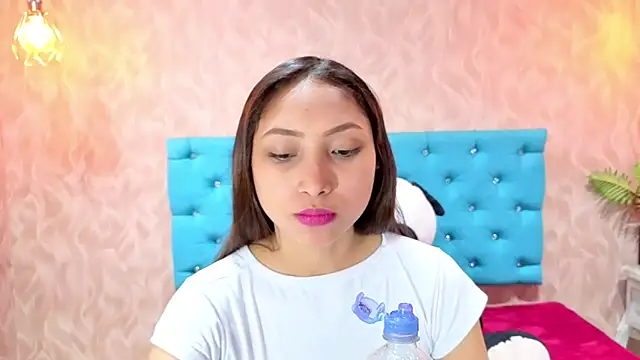 Snapshot of MadelineDoll chatting on 28, 4, 2026 MadelineDoll online show from 28, 4, 2026