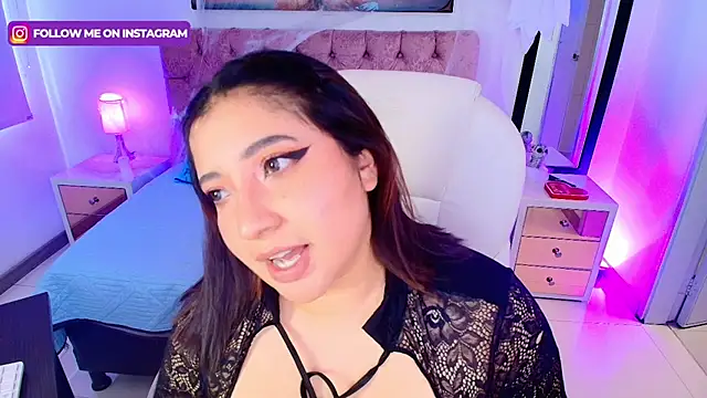 Emma monserrat online show from 27, 10, 2025