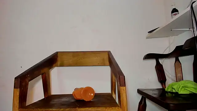 Snapshot of Aniilethebonny chatting on 28, 1, 2025 Aniilethebonny online show from 28, 1, 2025