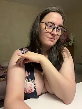 hungry1bunny online show from 6, 12, 2024