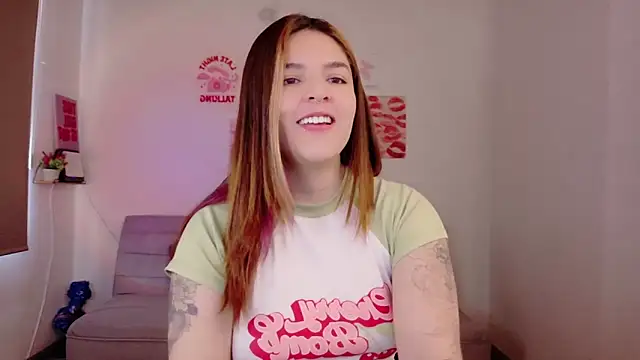 Snapshot of Mariangeel chatting on 3, 10, 2025 Mariangeel online show from 3, 10, 2025