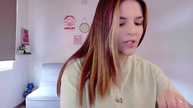 Snapshot of Mariangeel chatting on 15, 10, 2025 Mariangeel online show from 15, 10, 2025