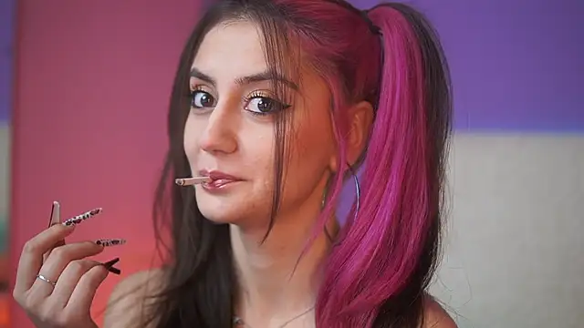 SabrinaHope online show from 4, 12, 2025