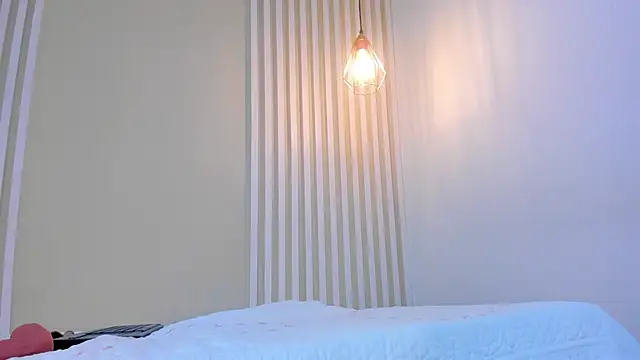 annawelk  online show from 19, 2, 2025