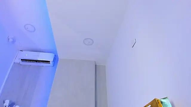 annawelk  online show from 26, 2, 2025