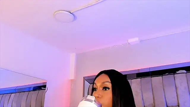 Snapshot of ChaynnaCooper chatting on 27, 1, 2025 ChaynnaCooper online show from 27, 1, 2025
